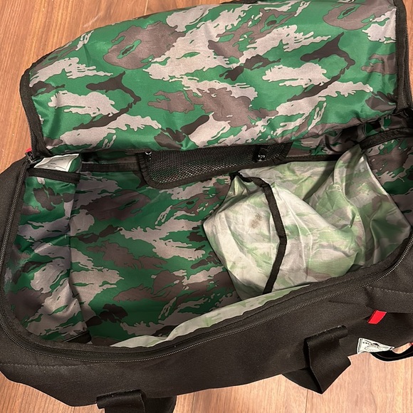 Adidas Originals Duffel Bag - Picture 2 of 6